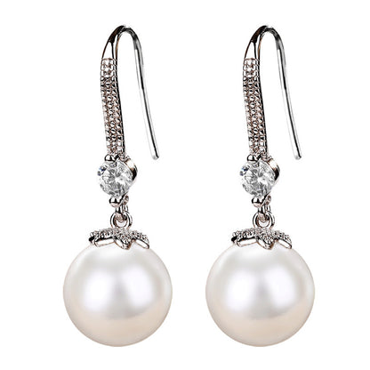 Romantic Pearl Earring for Special Moments