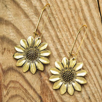 Classic Earring with Timeless Appeal
