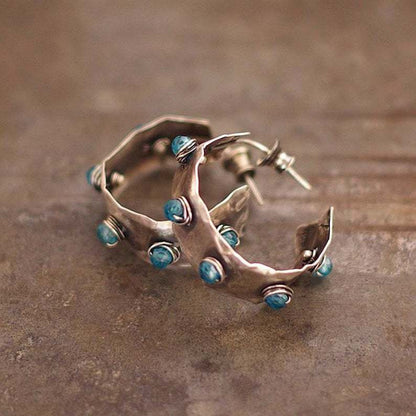Charming Piece for Any Occasion