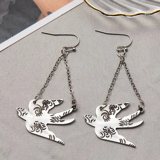 Charming Earring for Any Occasion