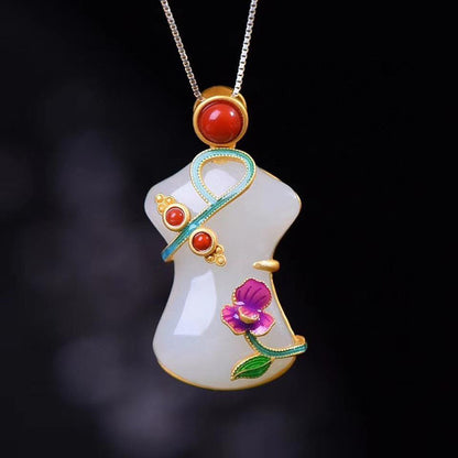 Romantic Silver Necklace for Special Moments
