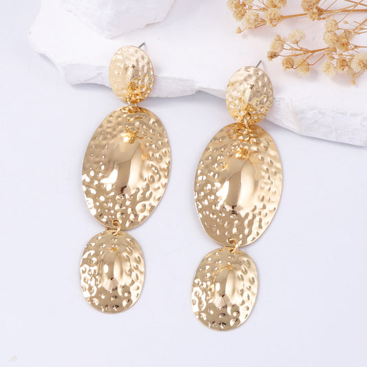 Charming Earring for Any Occasion
