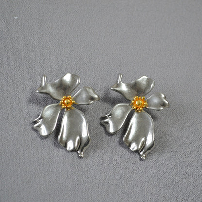 Delicate Artisan Gold Earring