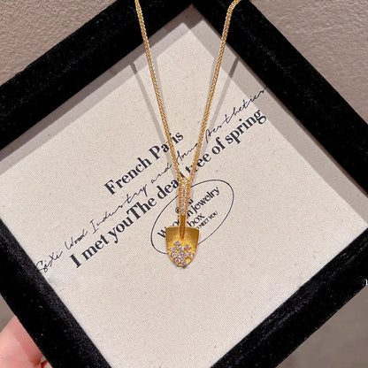 Elegant Gold Necklace for Every Occasion