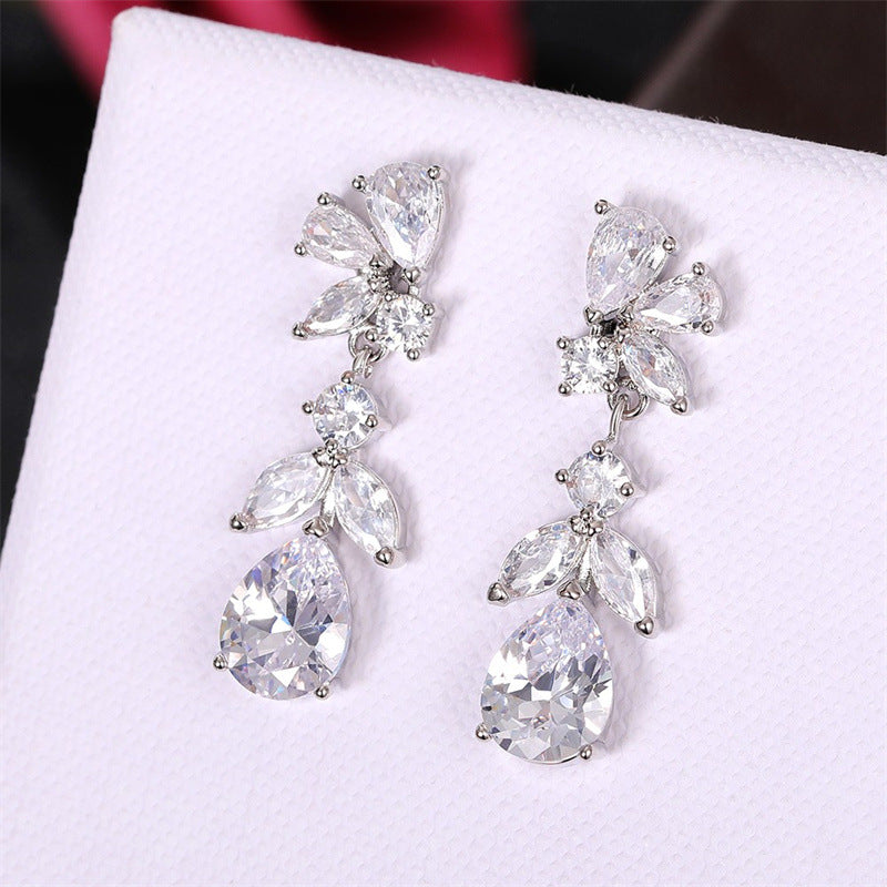 Charming Earring for Any Occasion