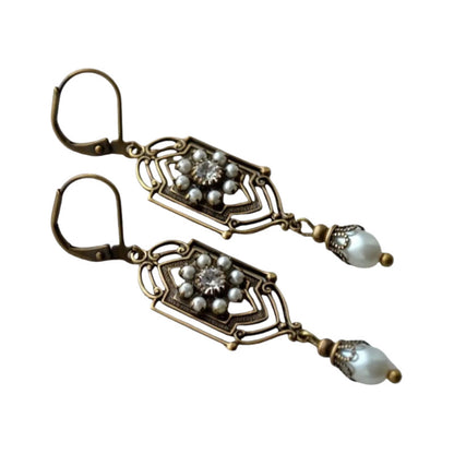 Charming Pearl Earring for Any Occasion