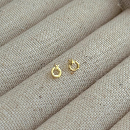 Delicate Artisan Gold Earring