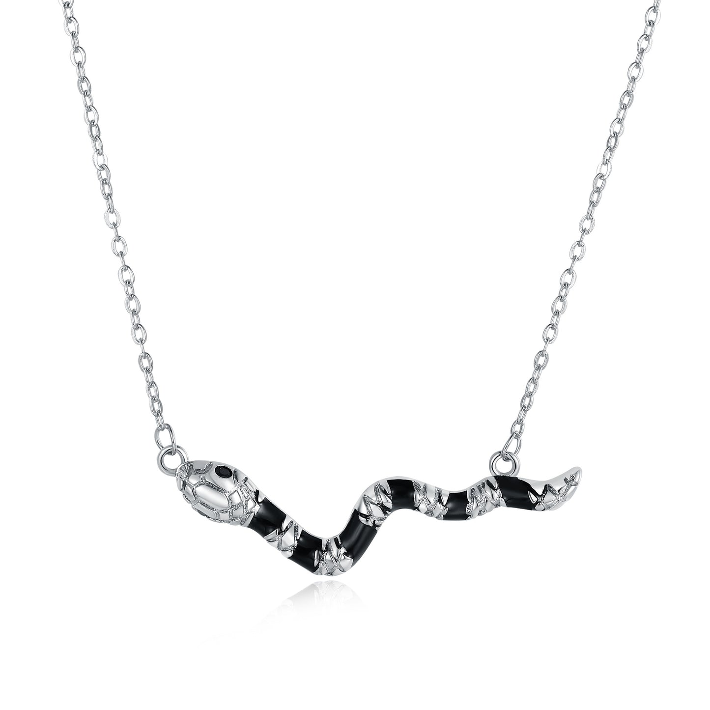 Classic Silver Necklace with Timeless Appeal
