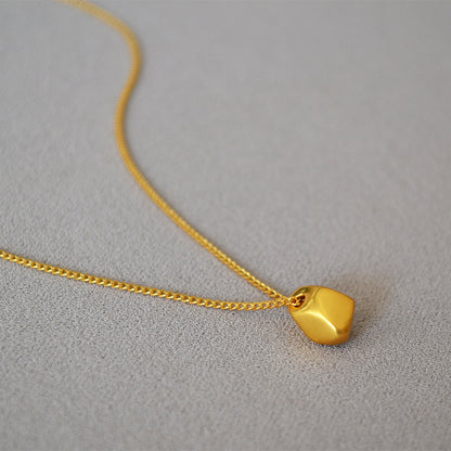 Elegant Gold Necklace for Every Occasion
