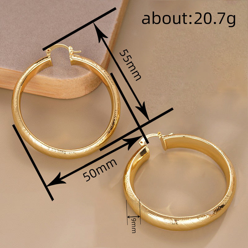 Charming Piece for Any Occasion