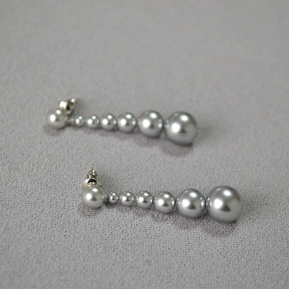 Romantic Silver Earring for Special Moments