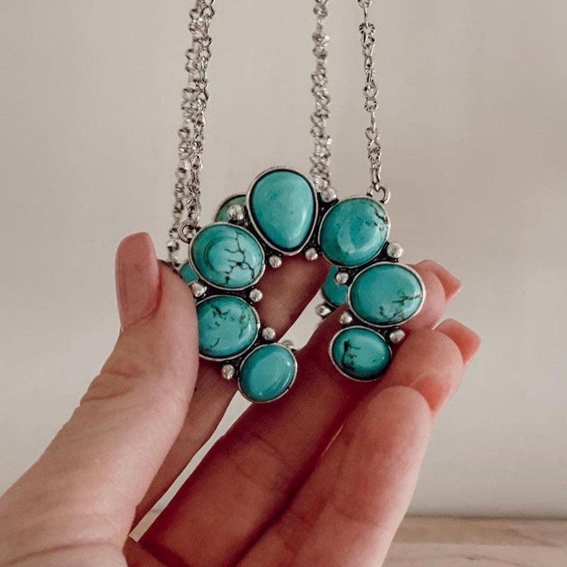 Elegant Pendant for Every Occasion