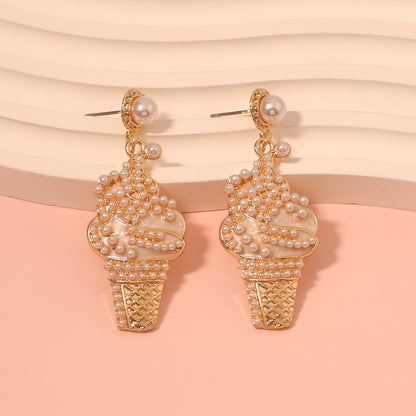 Beautiful Pearl Earring with Unique Style