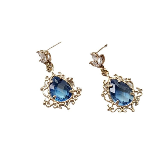 Classic Earring with Timeless Appeal