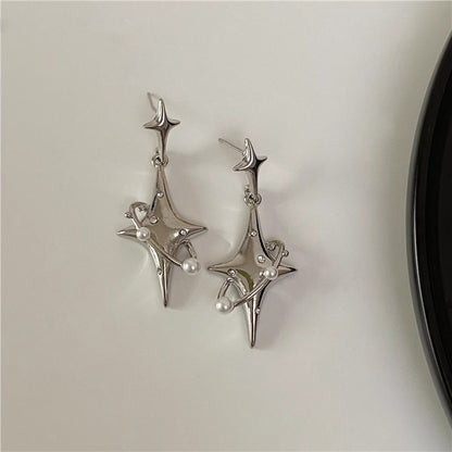 Beautiful Pearl Earring with Unique Style