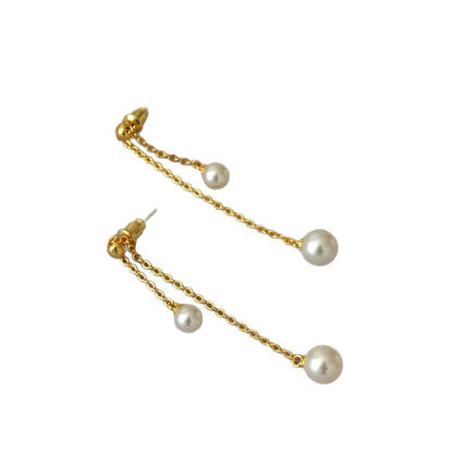 Romantic Silver Earring for Special Moments