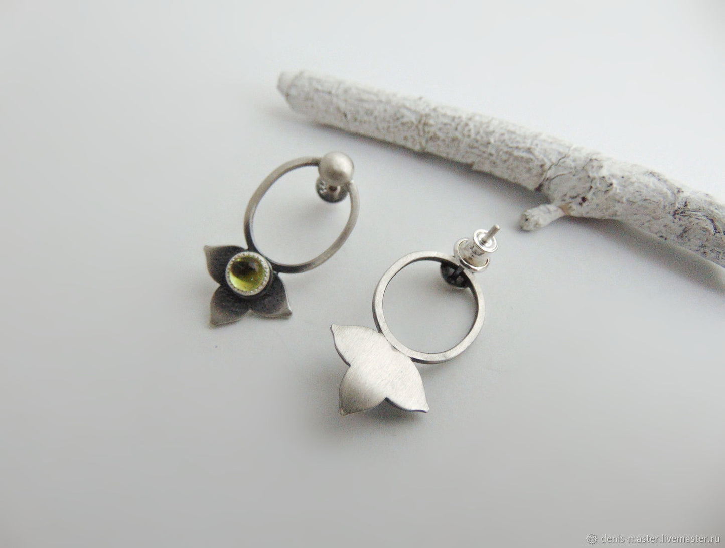 Stunning Earring for Daily Wear