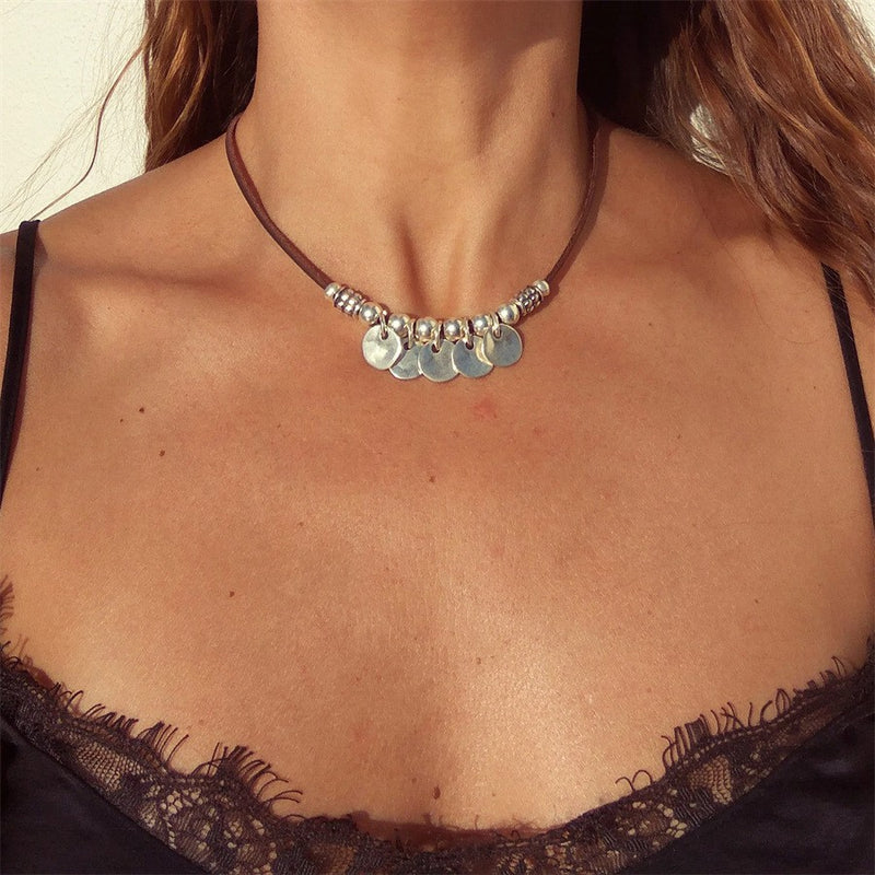 Stunning Necklace for Daily Wear