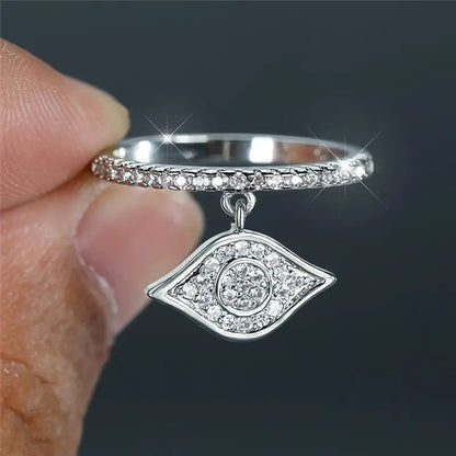 Charming Pendant for Any Occasion