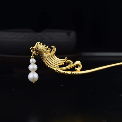 Beautiful Gold Pendant with Unique Style