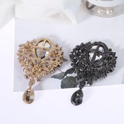 Charming Pendant for Any Occasion