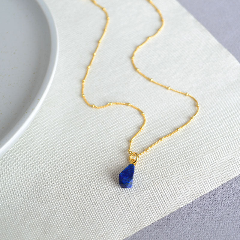 Classic Gold Necklace with Timeless Appeal