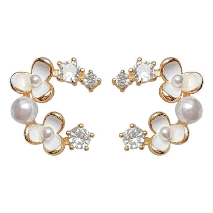 Romantic Pearl Earring for Special Moments