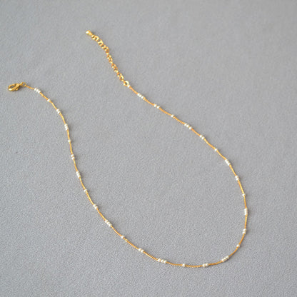 Romantic Gold Necklace for Special Moments