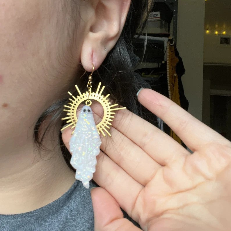 Charming Earring for Any Occasion