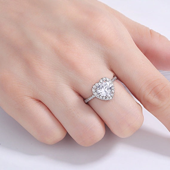 Romantic Gold Ring for Special Moments