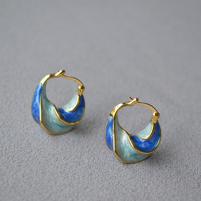 Charming Piece for Any Occasion