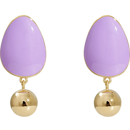 Classic Earring with Timeless Appeal