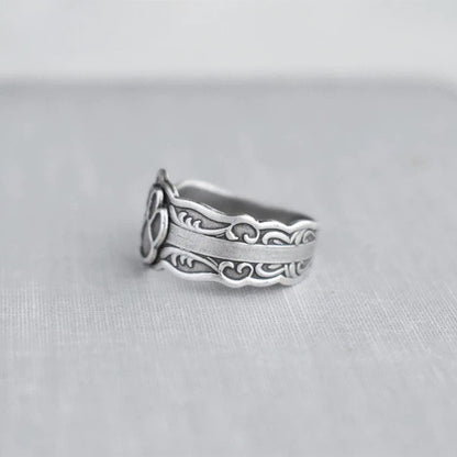 Classic Ring with Timeless Appeal