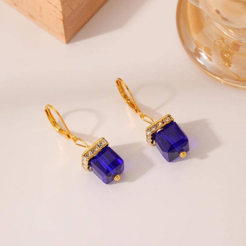Classic Pearl Earring with Timeless Appeal