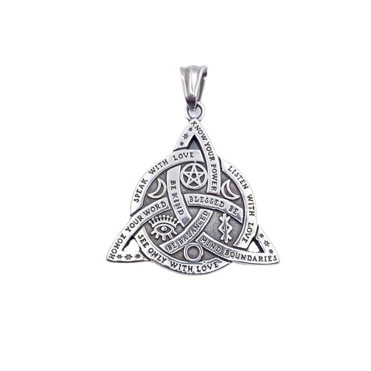 Elegant Pendant for Every Occasion