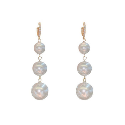 Romantic Pearl Earring for Special Moments