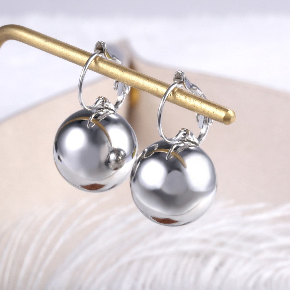 Classic Earring with Timeless Appeal