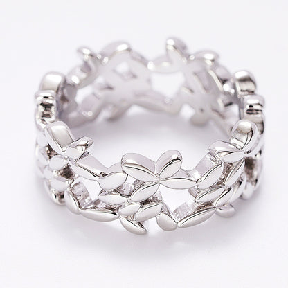 Classic Silver Ring with Timeless Appeal