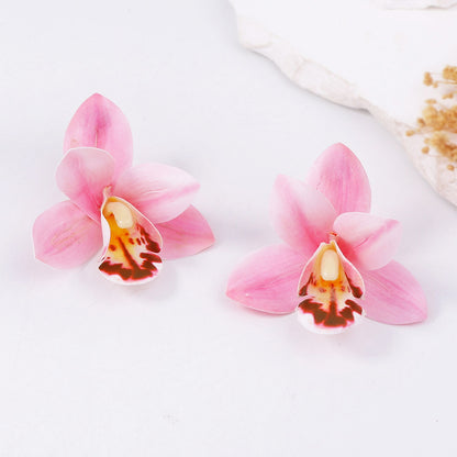 Charming Piece for Any Occasion