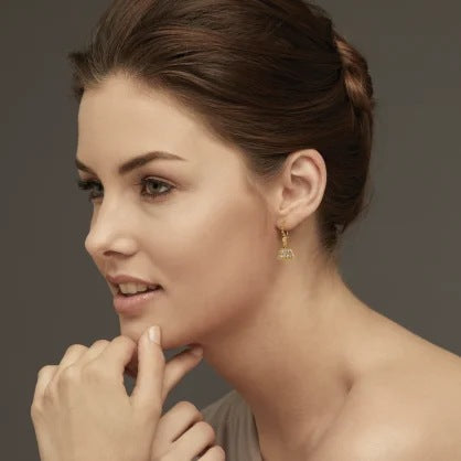 Charming Gold Earring for Any Occasion
