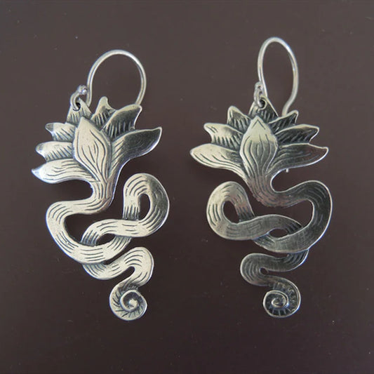 Charming Earring for Any Occasion