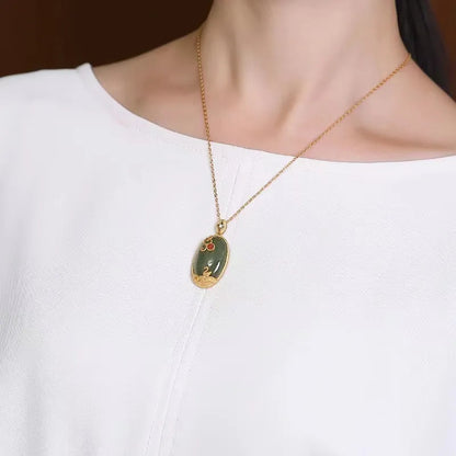 Charming Gold Necklace for Any Occasion