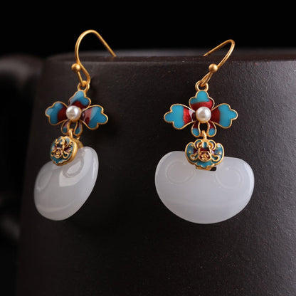 Stunning Gold Earring for Daily Wear