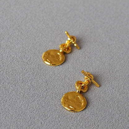Charming Gold Necklace for Any Occasion