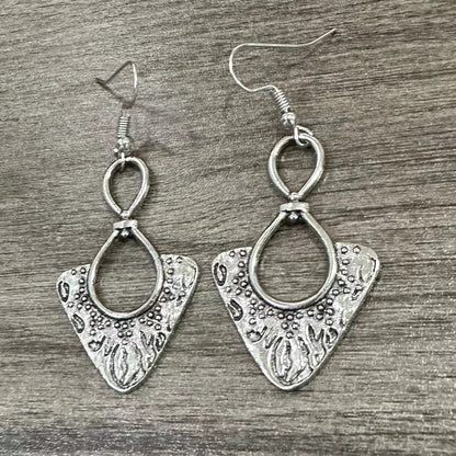 Stunning Earring for Daily Wear