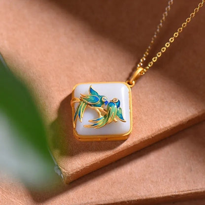 Elegant Silver Necklace for Every Occasion