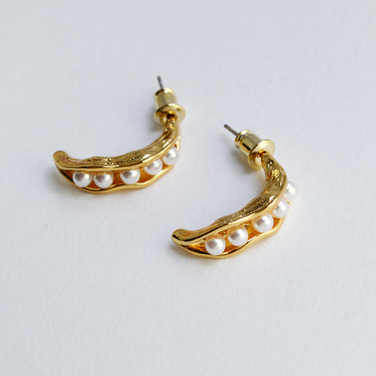 Delicate Artisan Gold Earring