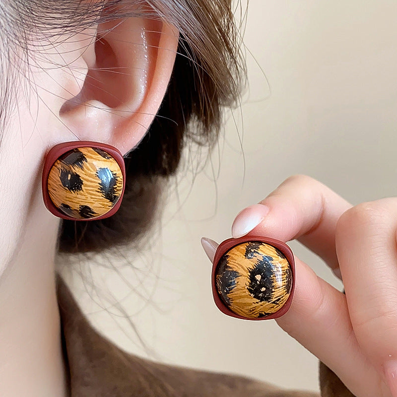 Beautiful Earring with Unique Style