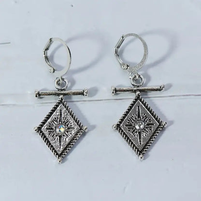 Charming Earring for Any Occasion