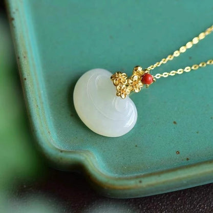Stunning Gold Necklace for Daily Wear